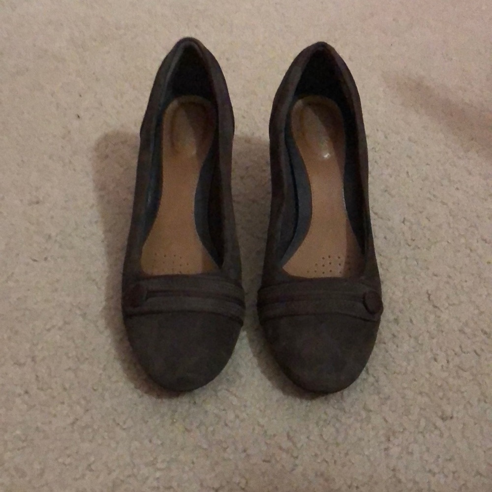 Suede pumps